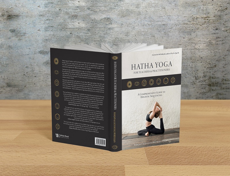 Pide tu libro de Hatha Yoga para profesores y practicantes