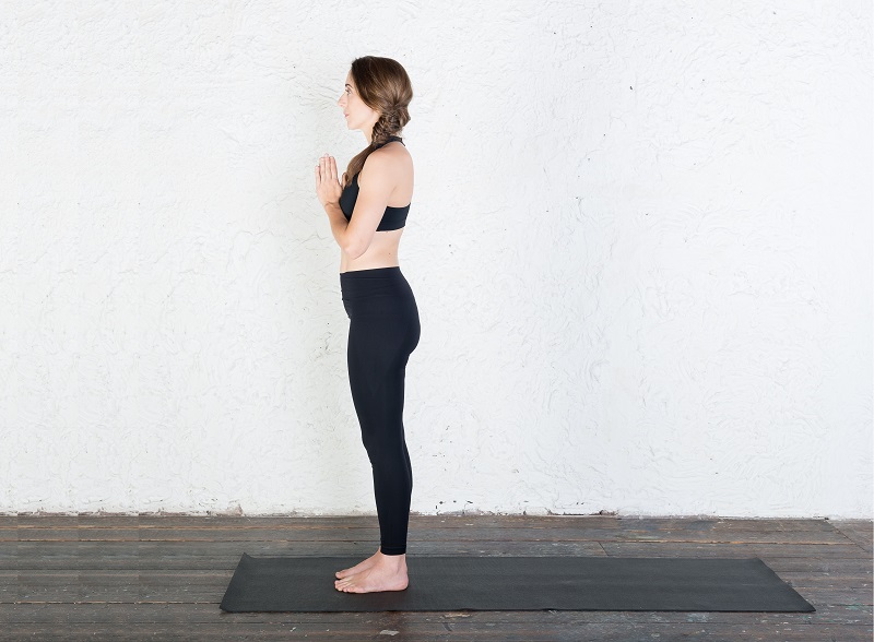 How to Do the 12 Poses of Sun Salutation for Beginners - Yoga Rove